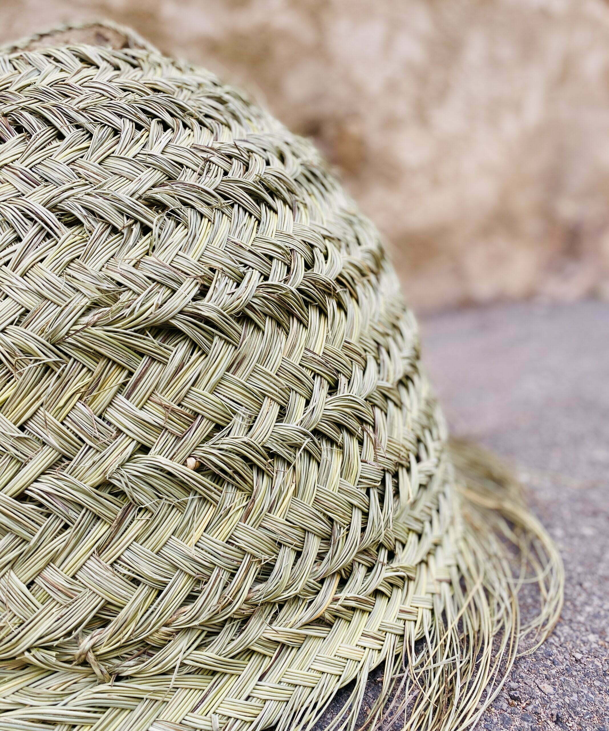Round Esparto Lamp - Image 3