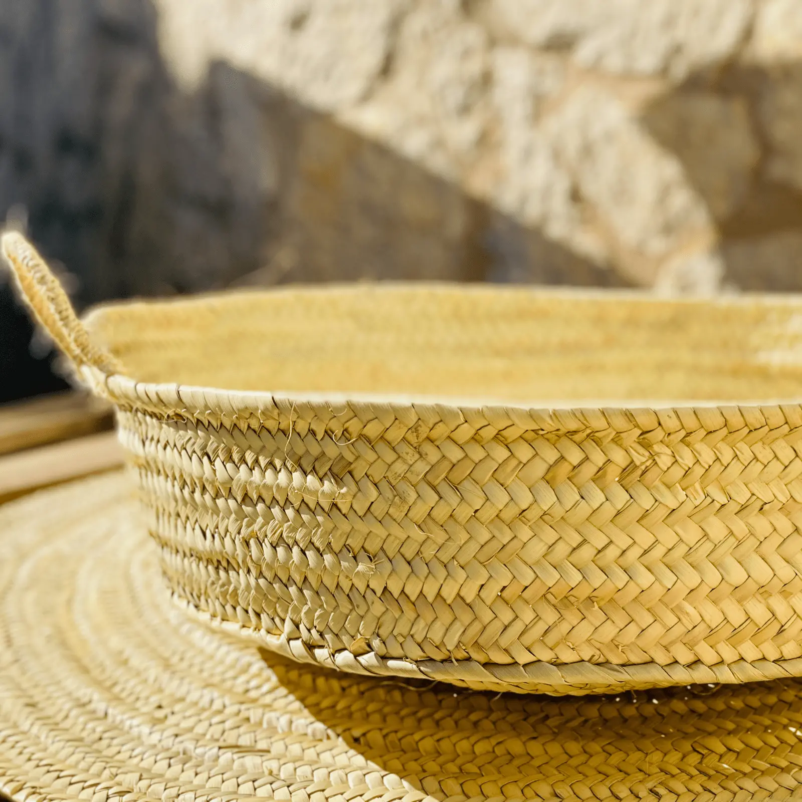 Round Woven Palm Tray 20 cm - Image 3