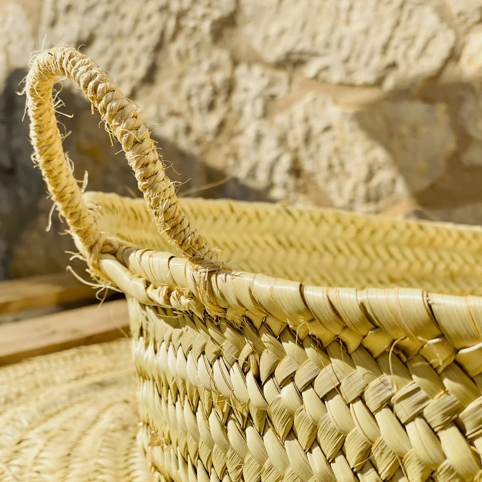 Round Woven Palm Tray 20 cm - Image 5