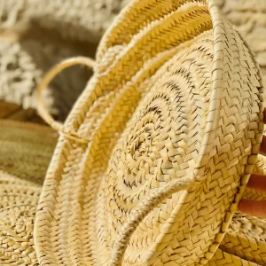 Palm leaf mesh tray with handle 37 cm