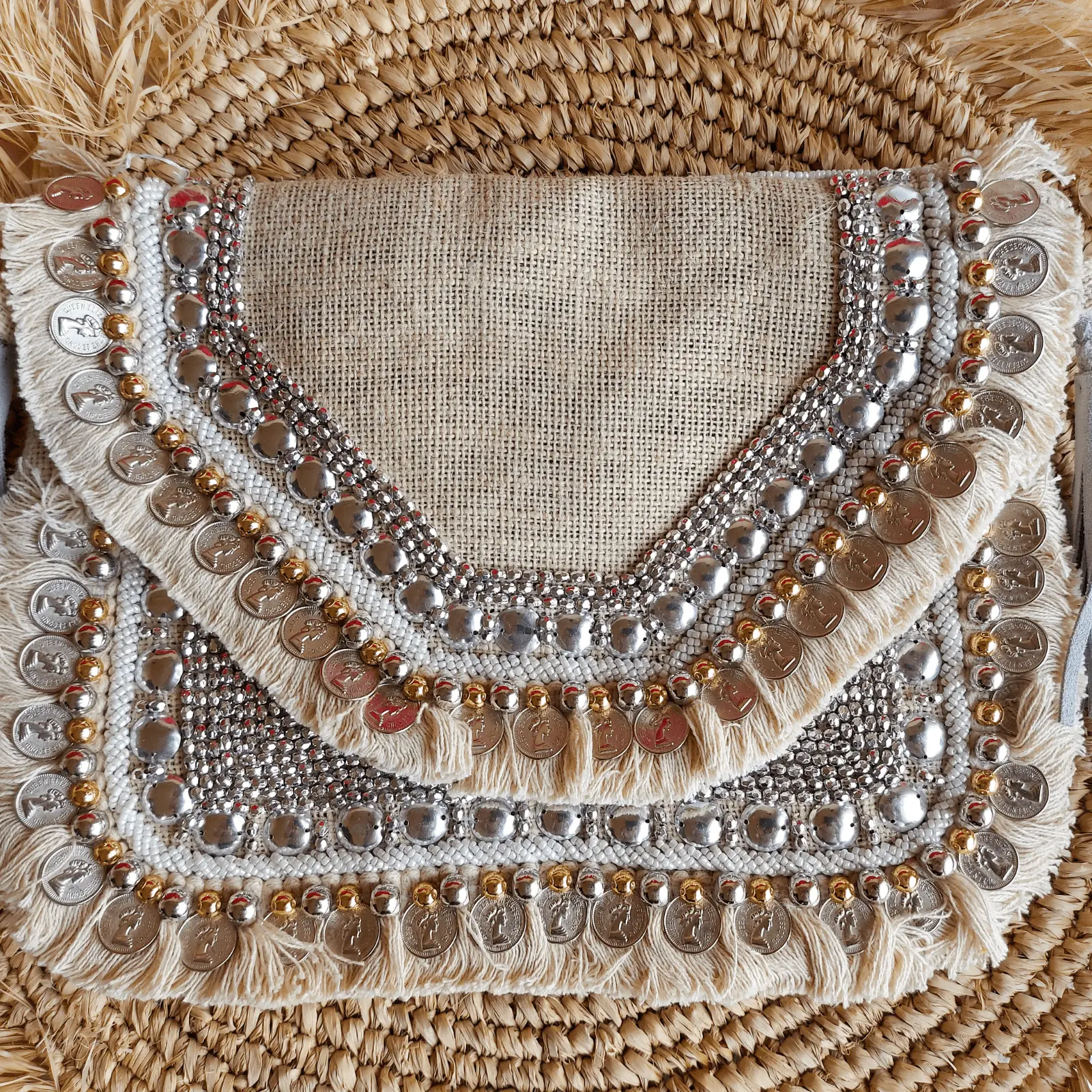 Bolso de Tela de Yute Beige con Monedas - Imagen 4