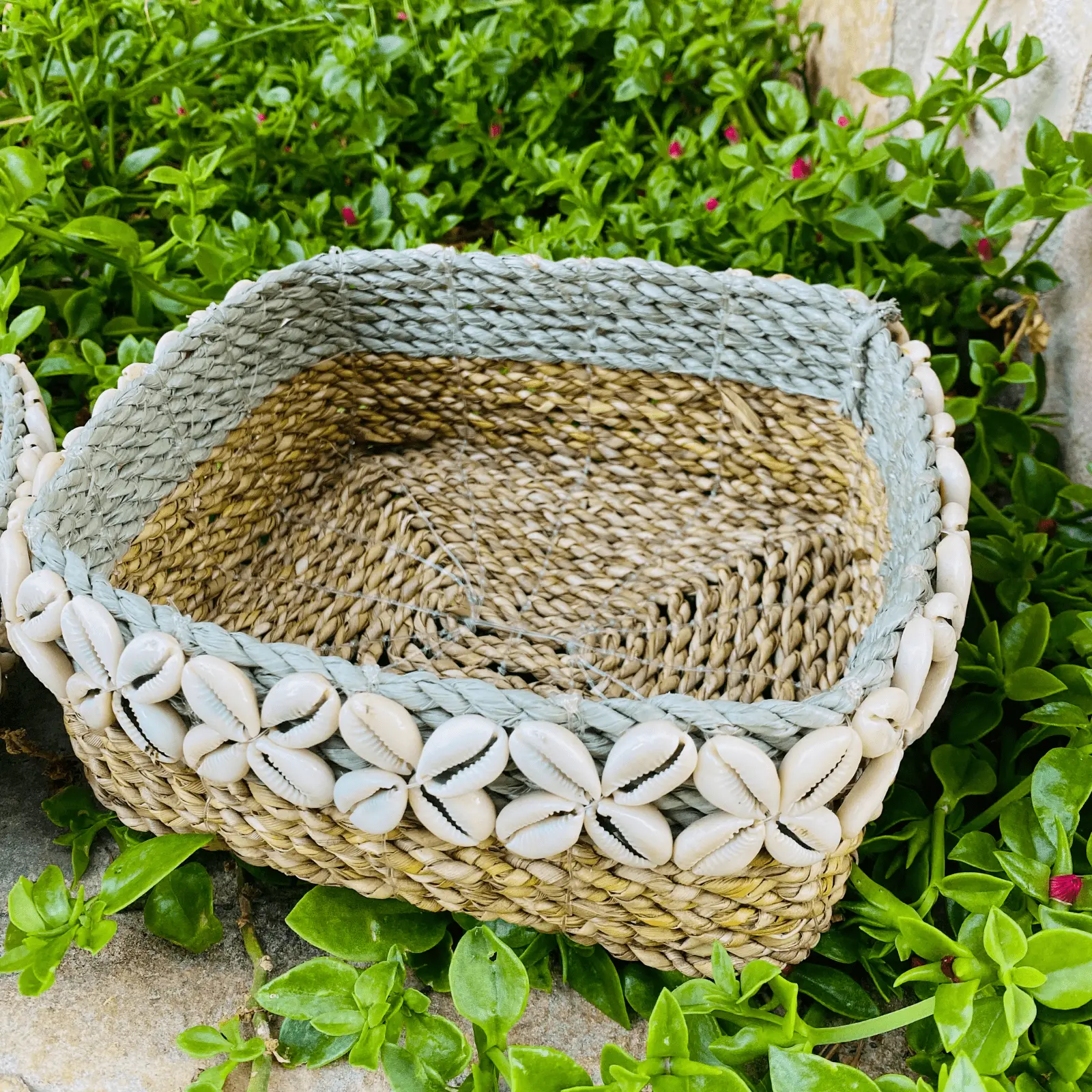 Natural Raffia Decorative Basket with Shells - Image 4