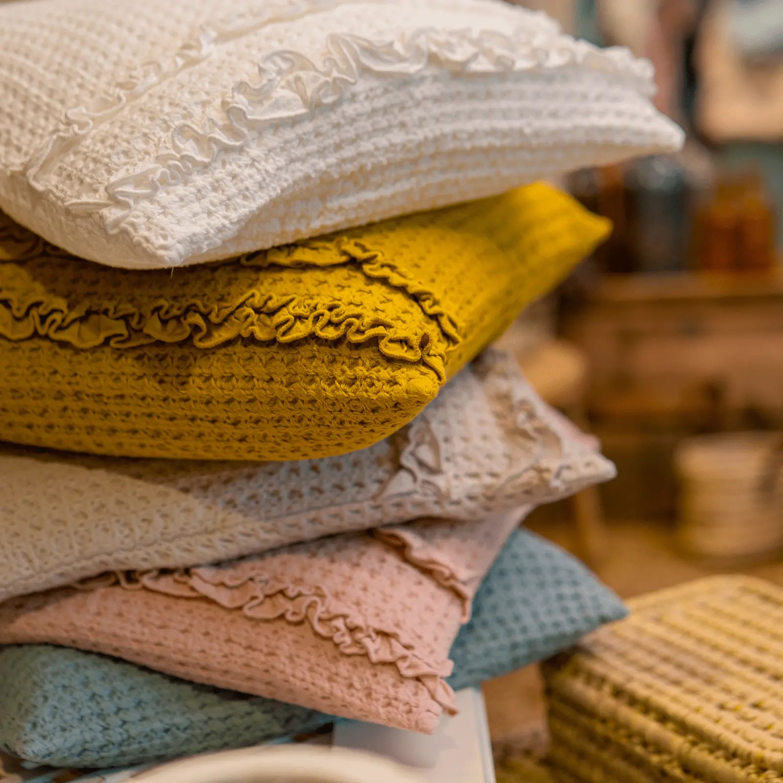 Serres White Cushion Cover - Image 3