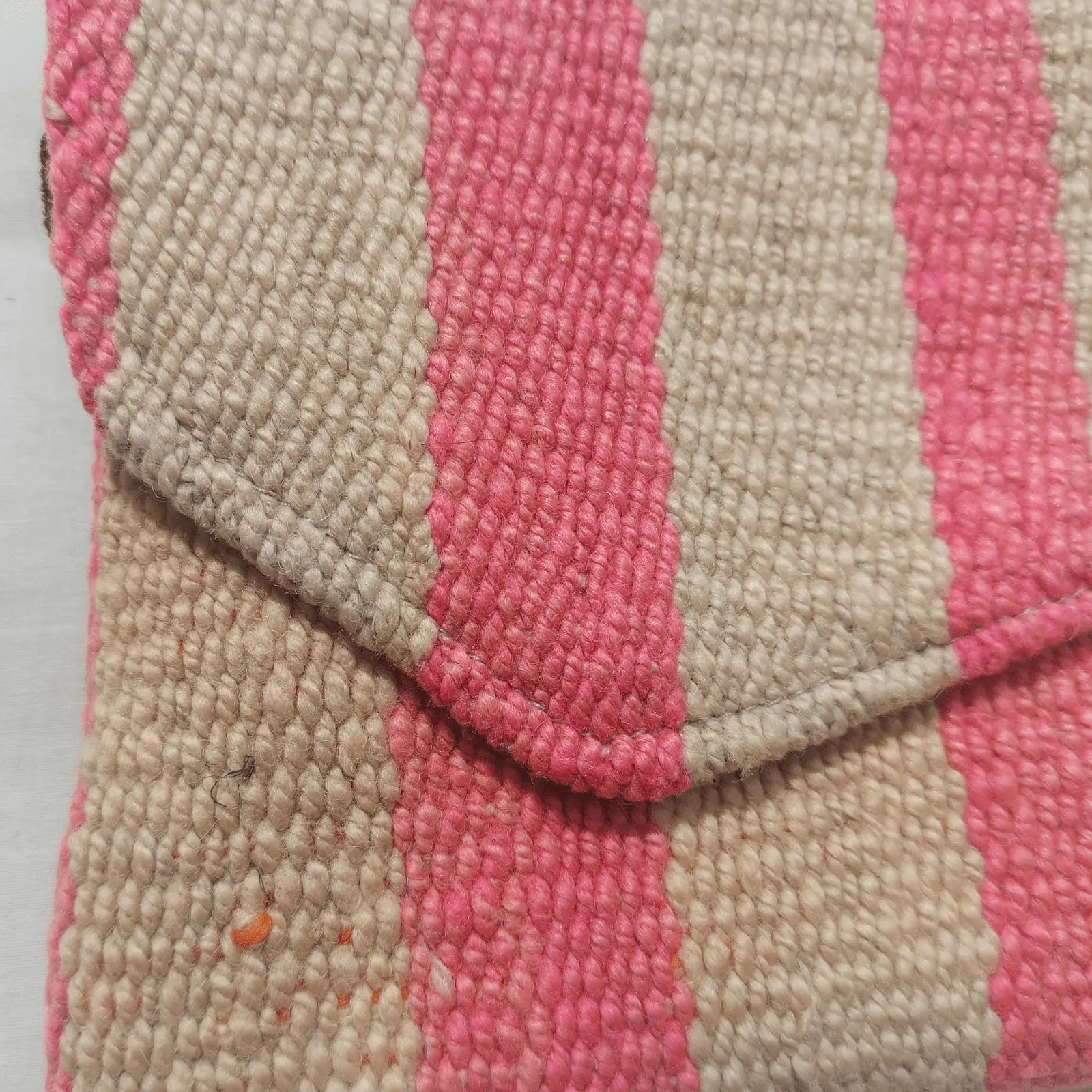 Katya 011 Handbag in Pink and White - Image 4