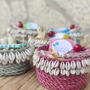 Cesta regalo (jabón natural/cesta de bali color rosa con conchas)