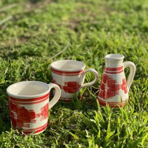 Conjunto cerámica artesanal (lechera /2tazas) llengos rojas