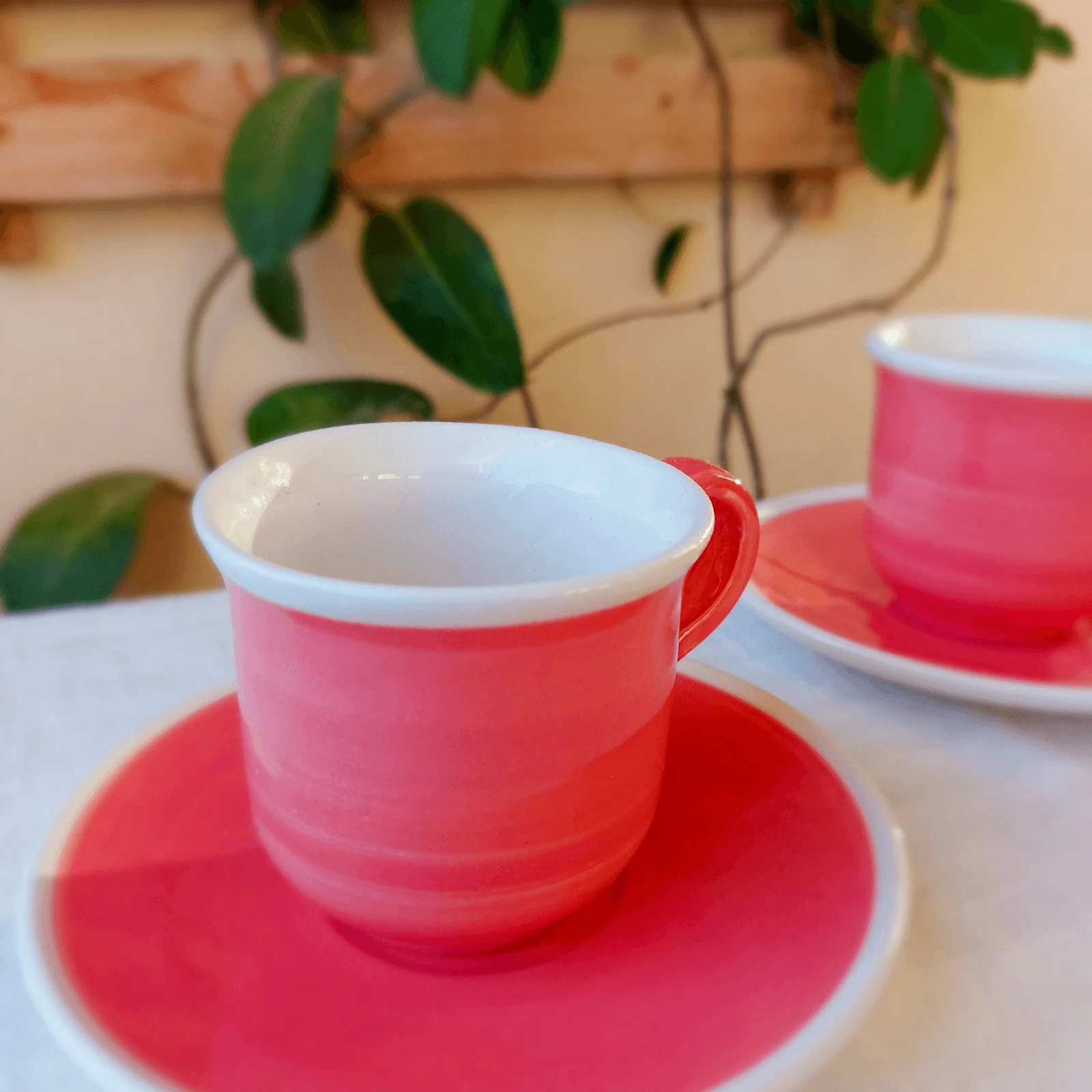Juego de Café de Cerámica Artesanal - Color Coral - Imagen 3