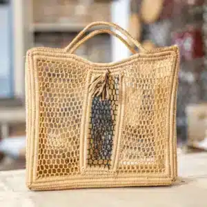 Openwork raffia bag with black details