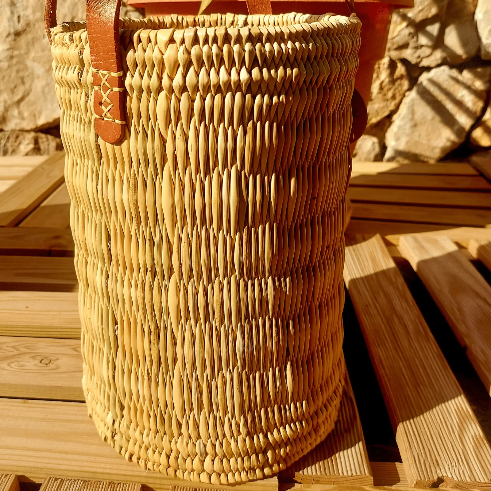 Round Reed Bag with Leather Handles - Image 5