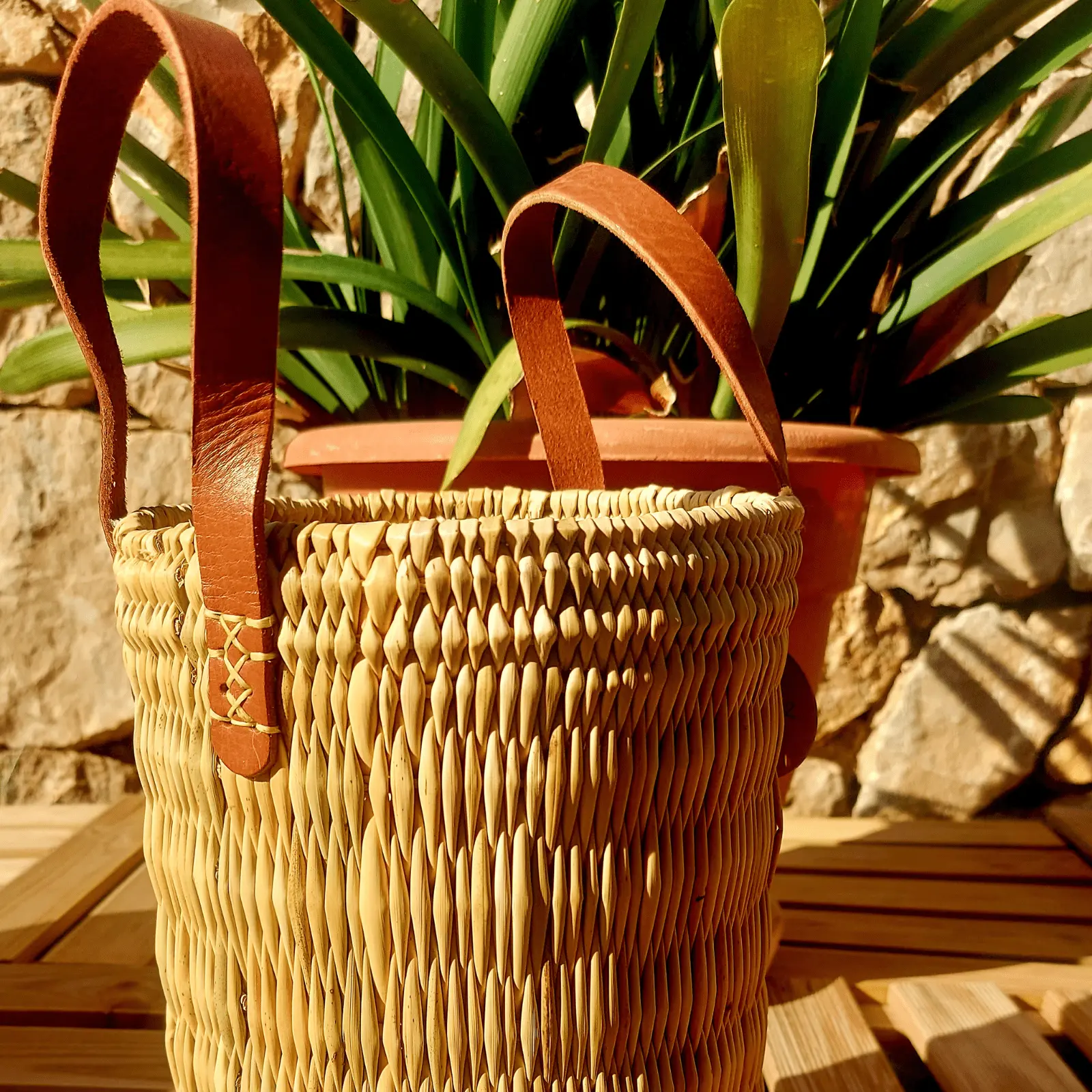 Round Reed Bag with Leather Handles - Image 7