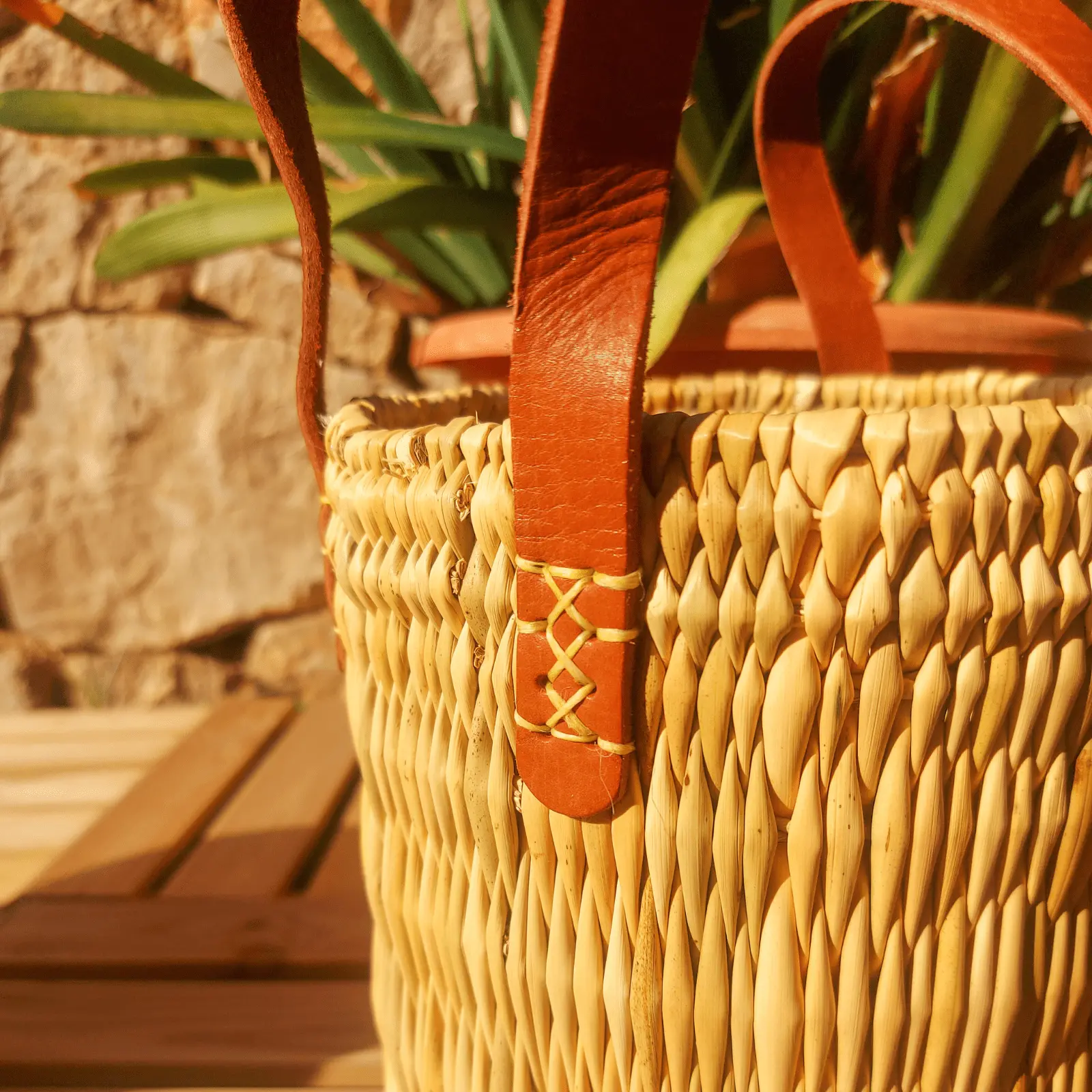 Round Reed Bag with Leather Handles - Image 8