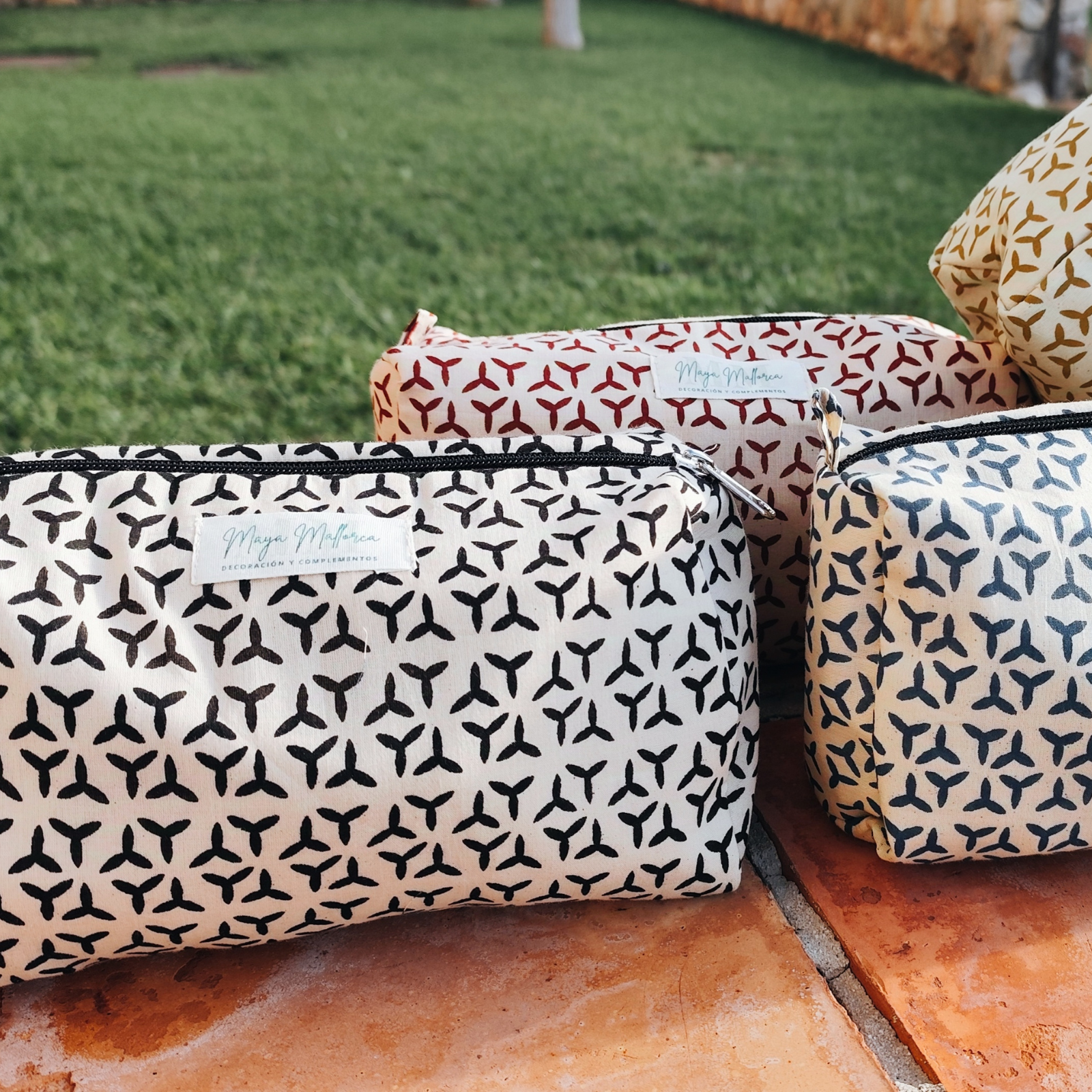 Cotton Travel and Toilet Bag Deiá - Image 3