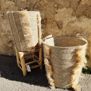 Cesta de Seagrass con Flecos de Rafia