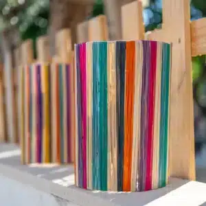 Aplique de Pared con Rafia de Colores