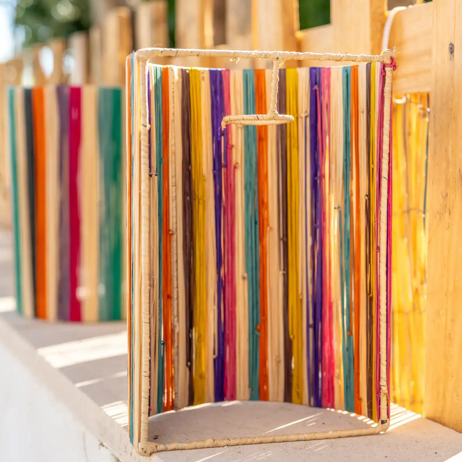 Wall Lamp with Colored Raffia - Image 5