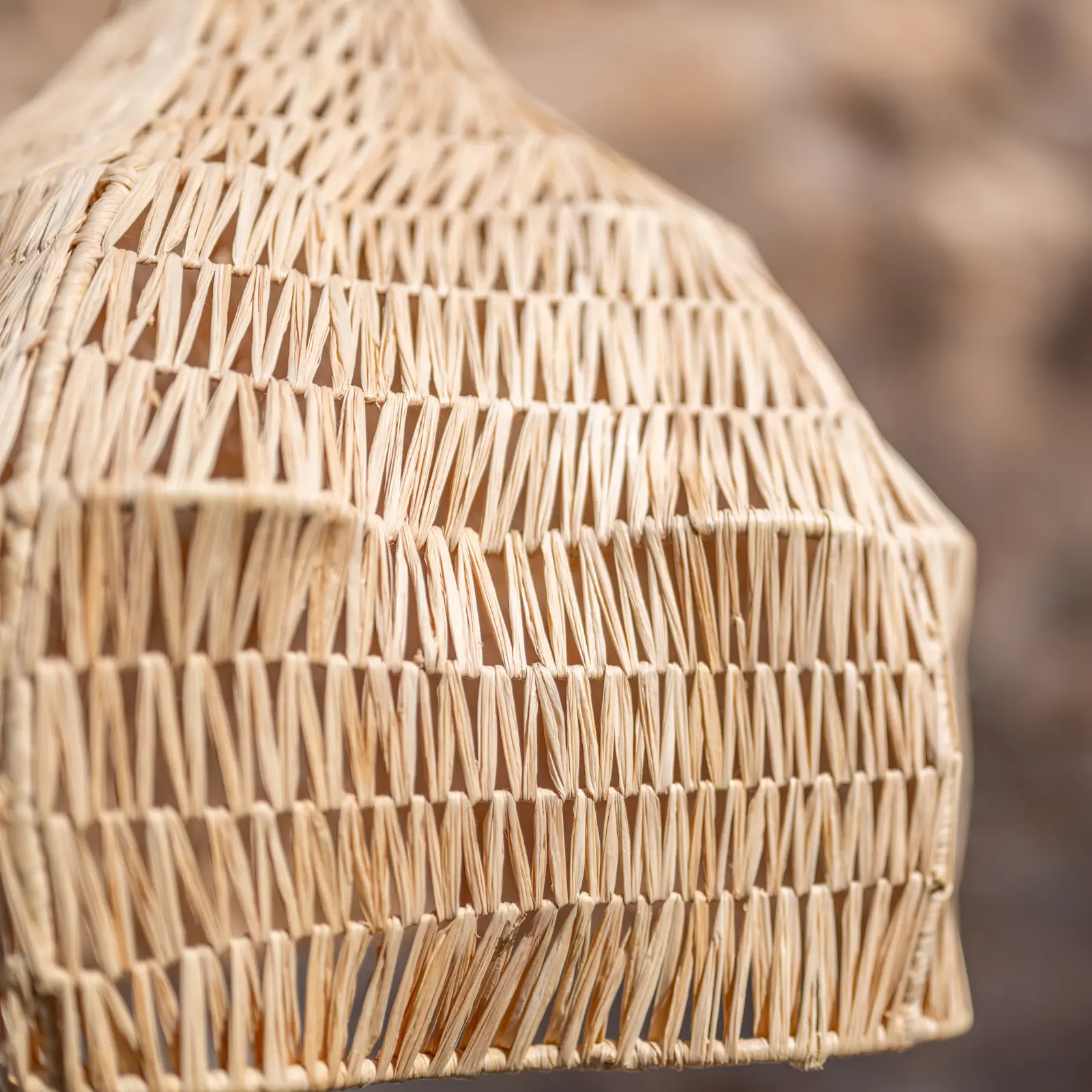 Natural Raffia Wave Lamp - Image 3