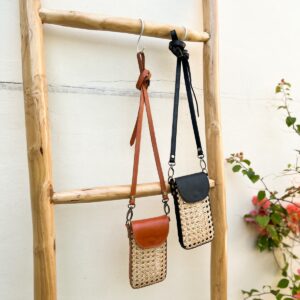 Porta Movil de Piel Artesanal maya mallorca comprar online